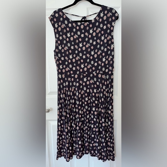 Loft Charcoal and Floral Print Women's Dress Size Large - Picture 1 of 3